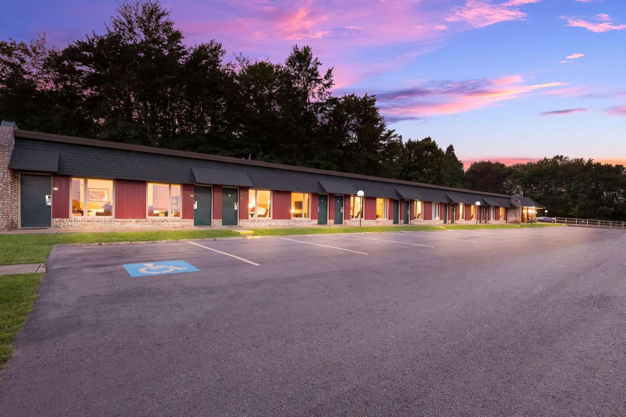 Travelodge By Wyndham Emlenton Dış mekan fotoğraf