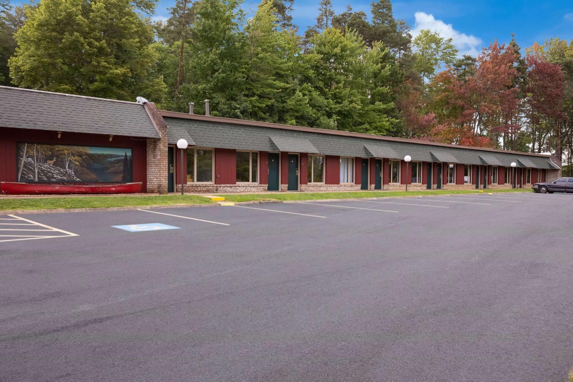 Travelodge By Wyndham Emlenton Dış mekan fotoğraf